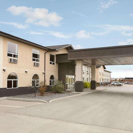 Days Inn & Suites By Wyndham Thompson Eksteriør billede