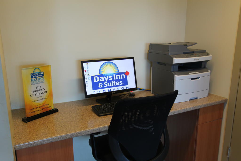 Days Inn & Suites By Wyndham Thompson Eksteriør billede