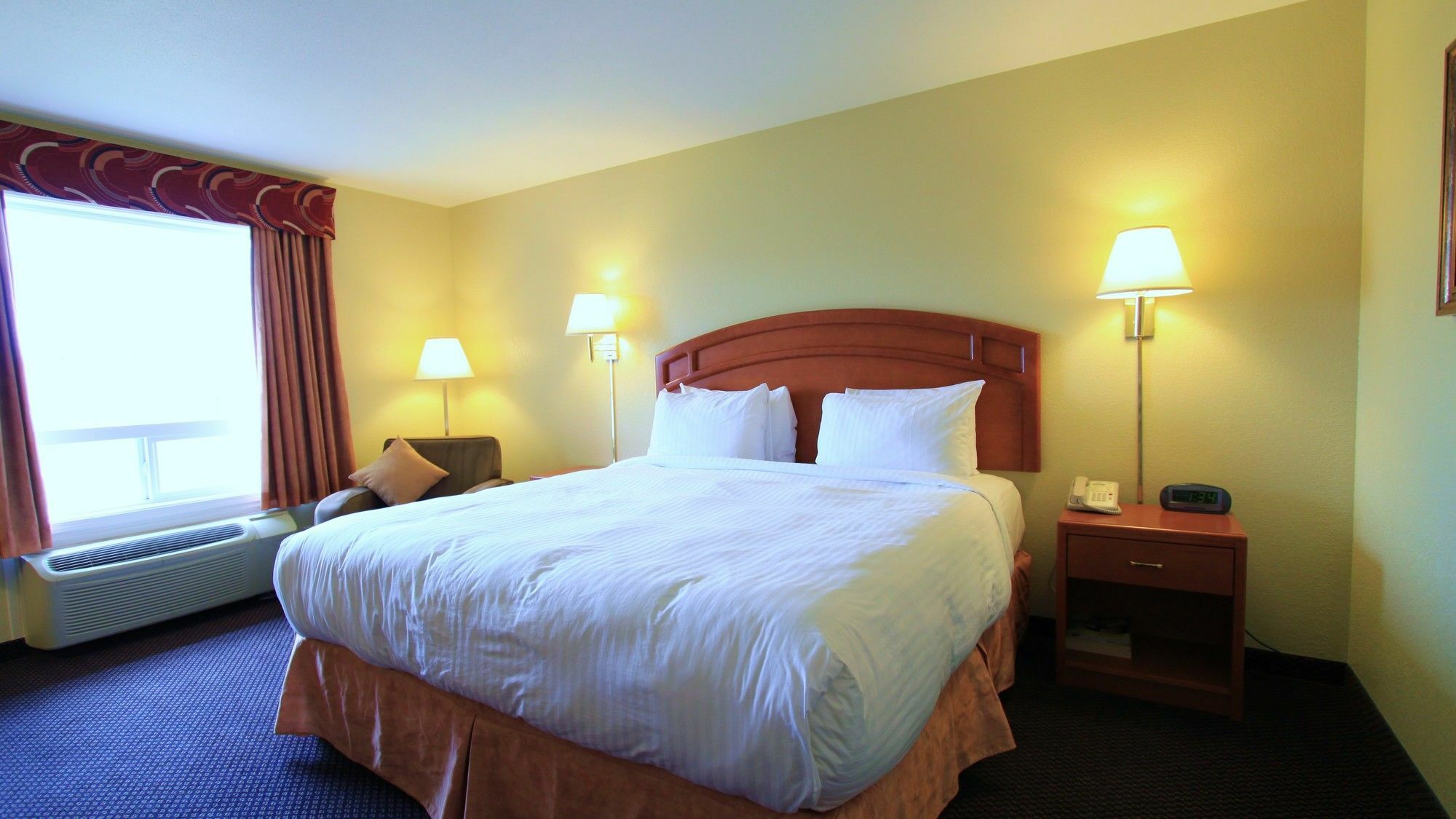 Days Inn & Suites By Wyndham Thompson Eksteriør billede